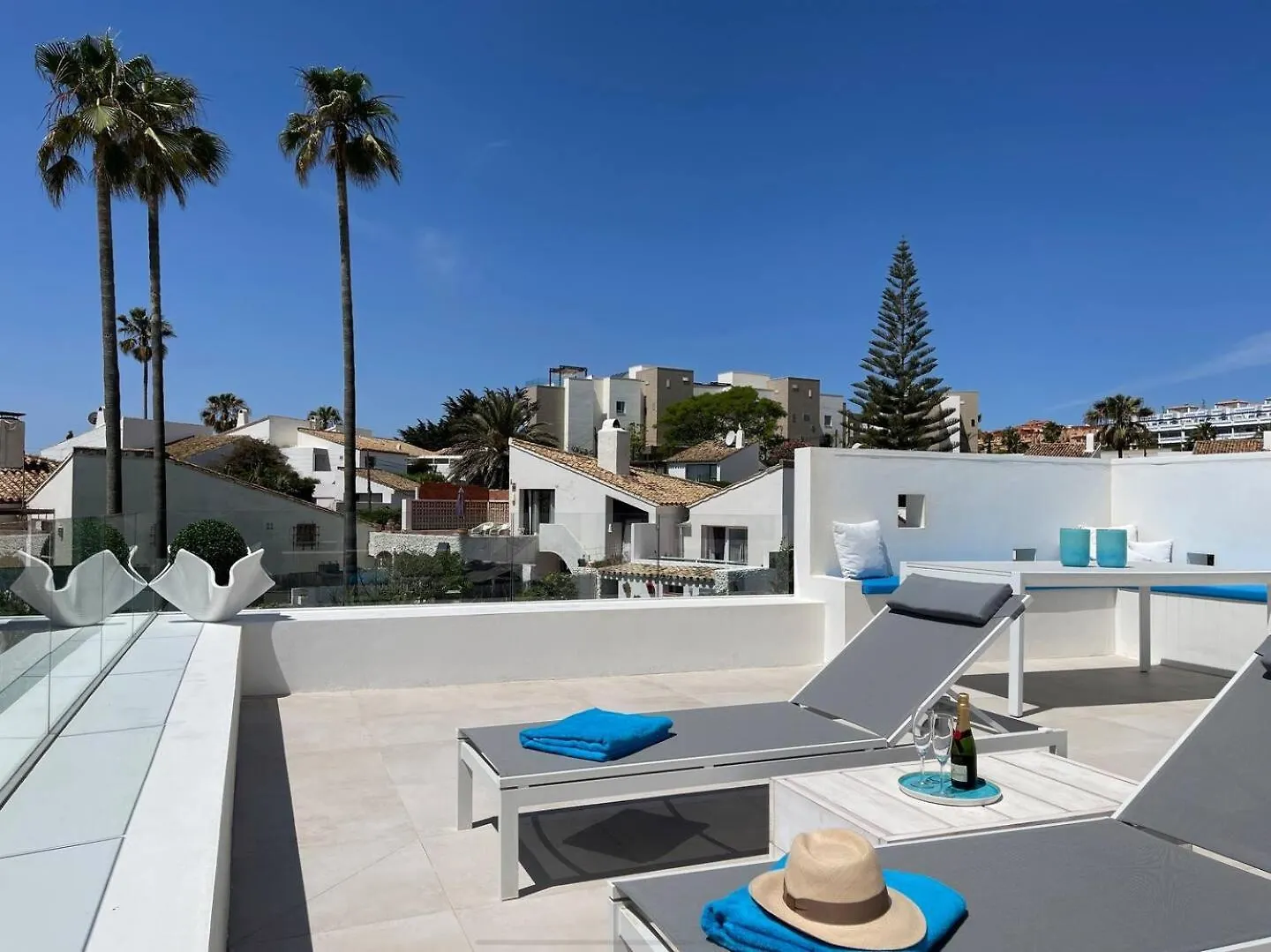 Colina Del Mar Villa Estepona