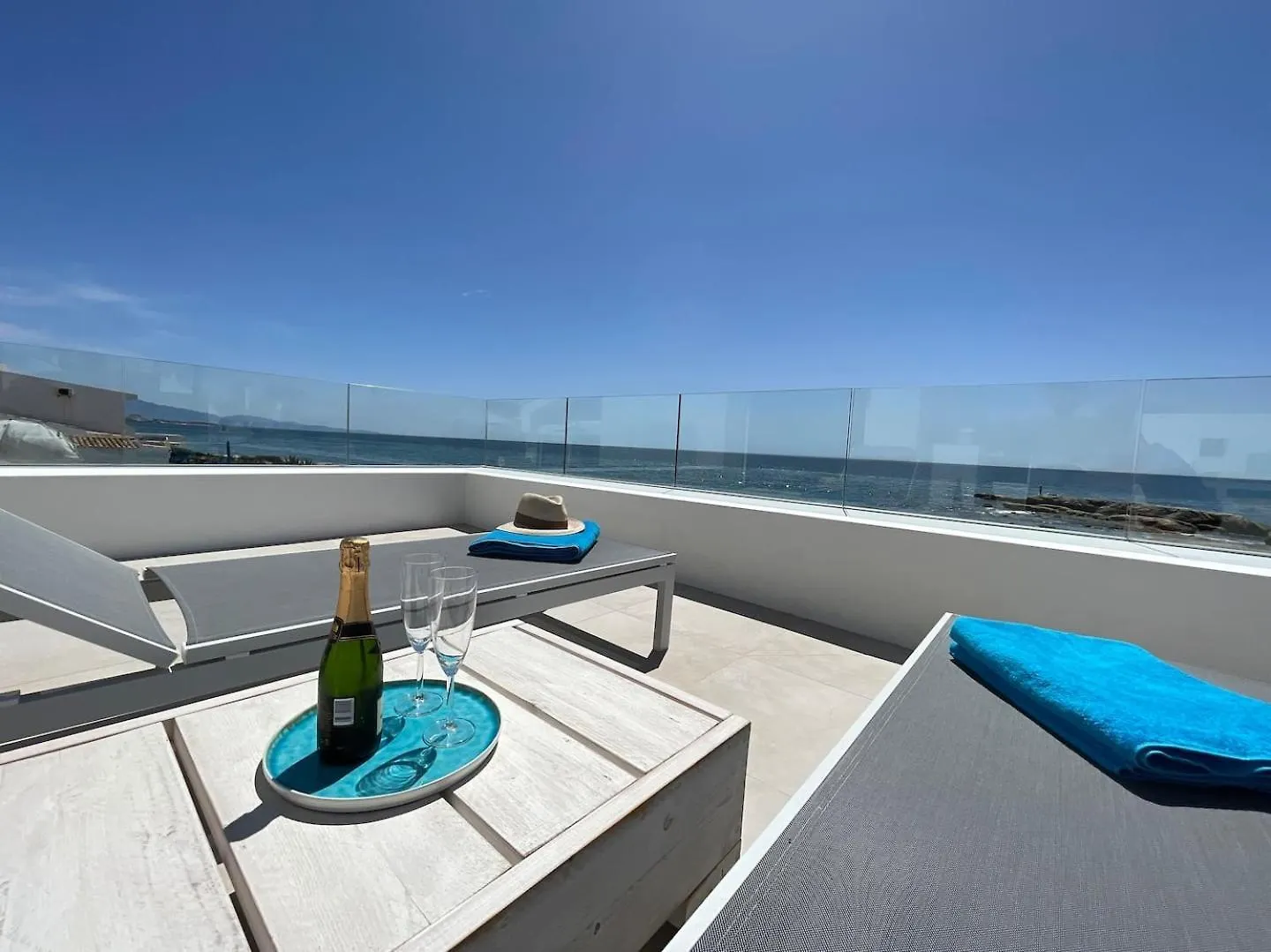 Colina Del Mar Villa Estepona 0*,